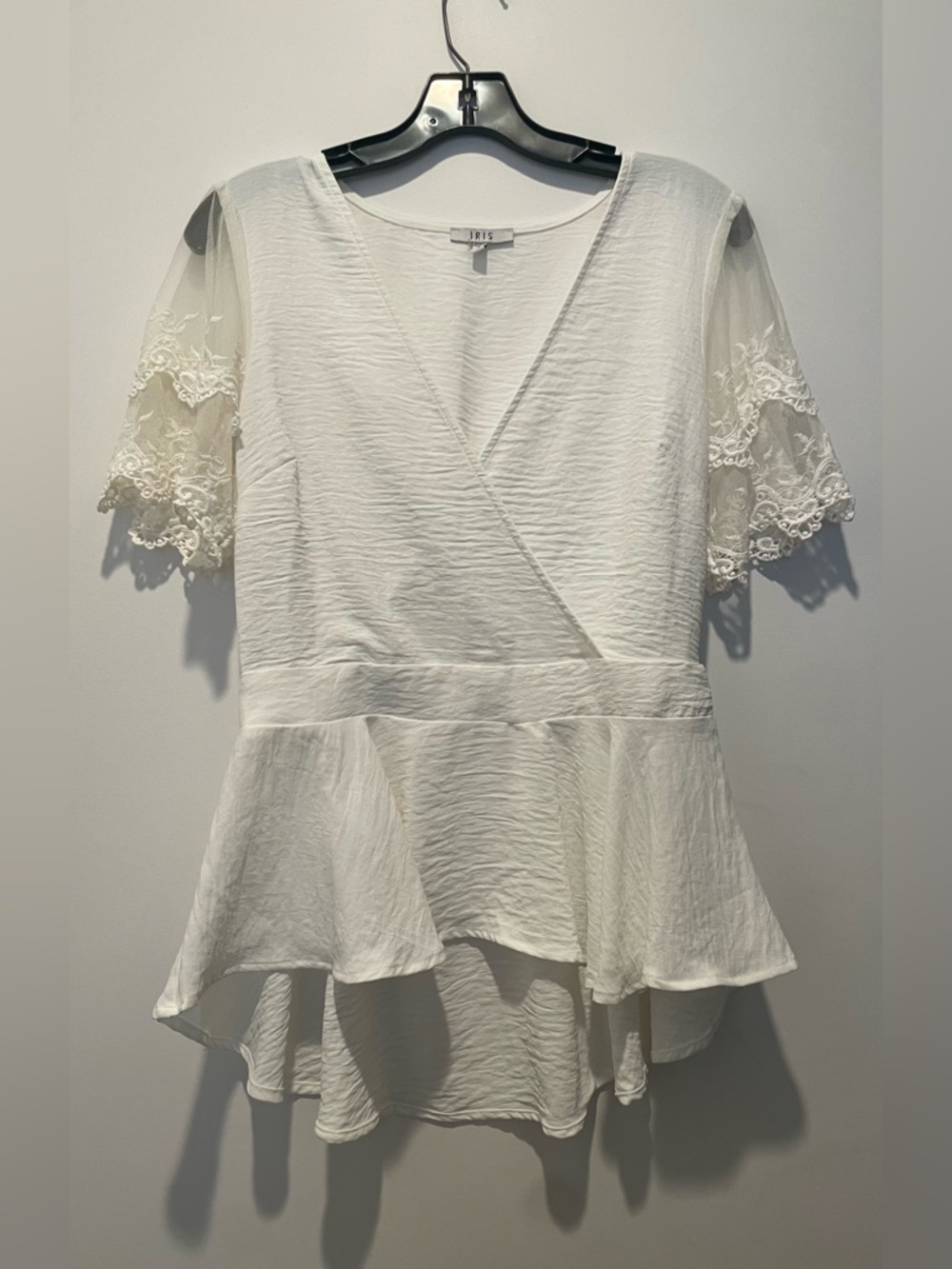 Iris White Lace Short Sleeve Top